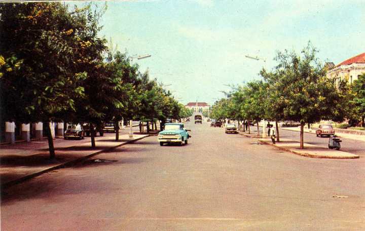  Bissau. Avenida da República.