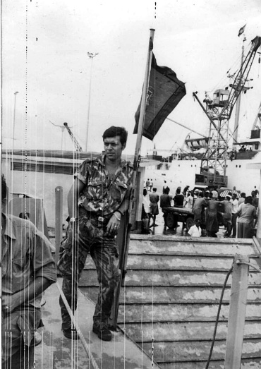Partida para Cacine, Julho de 1969 A bordo de uma LDG